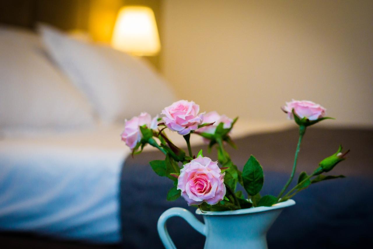 Nest Hotell Drobeta Turnu Severin Eksteriør bilde