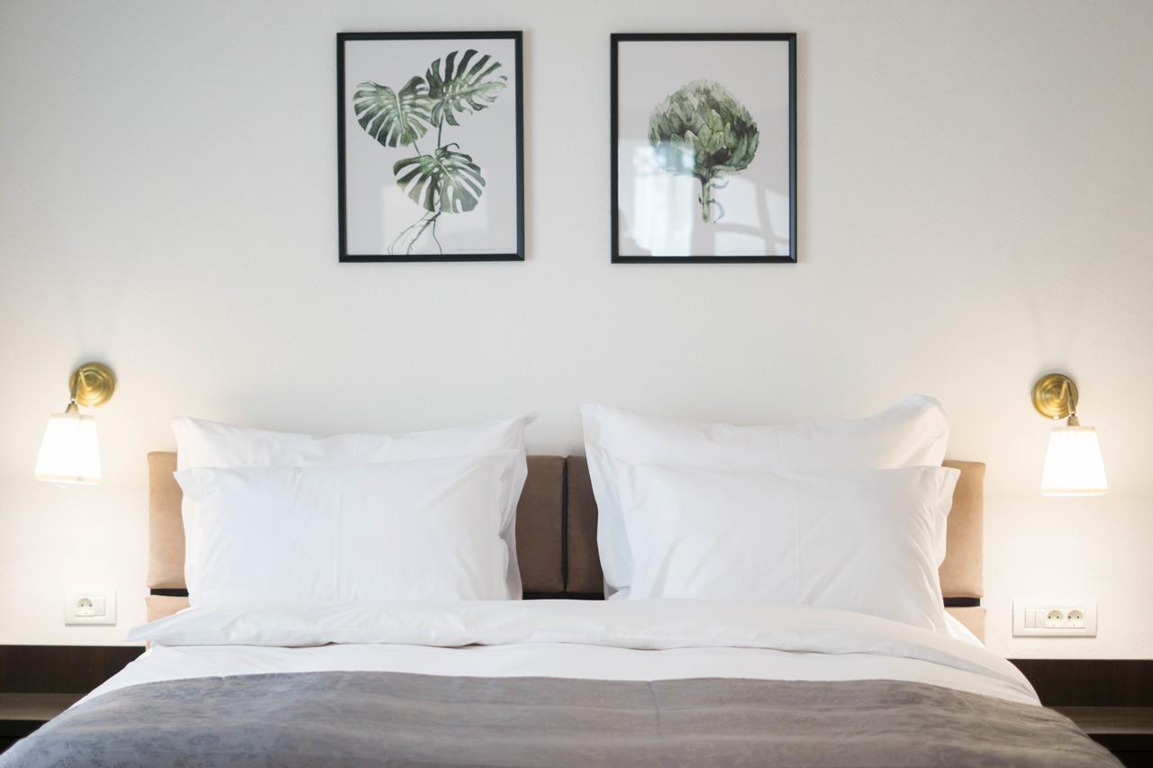 Nest Hotell Drobeta Turnu Severin Eksteriør bilde