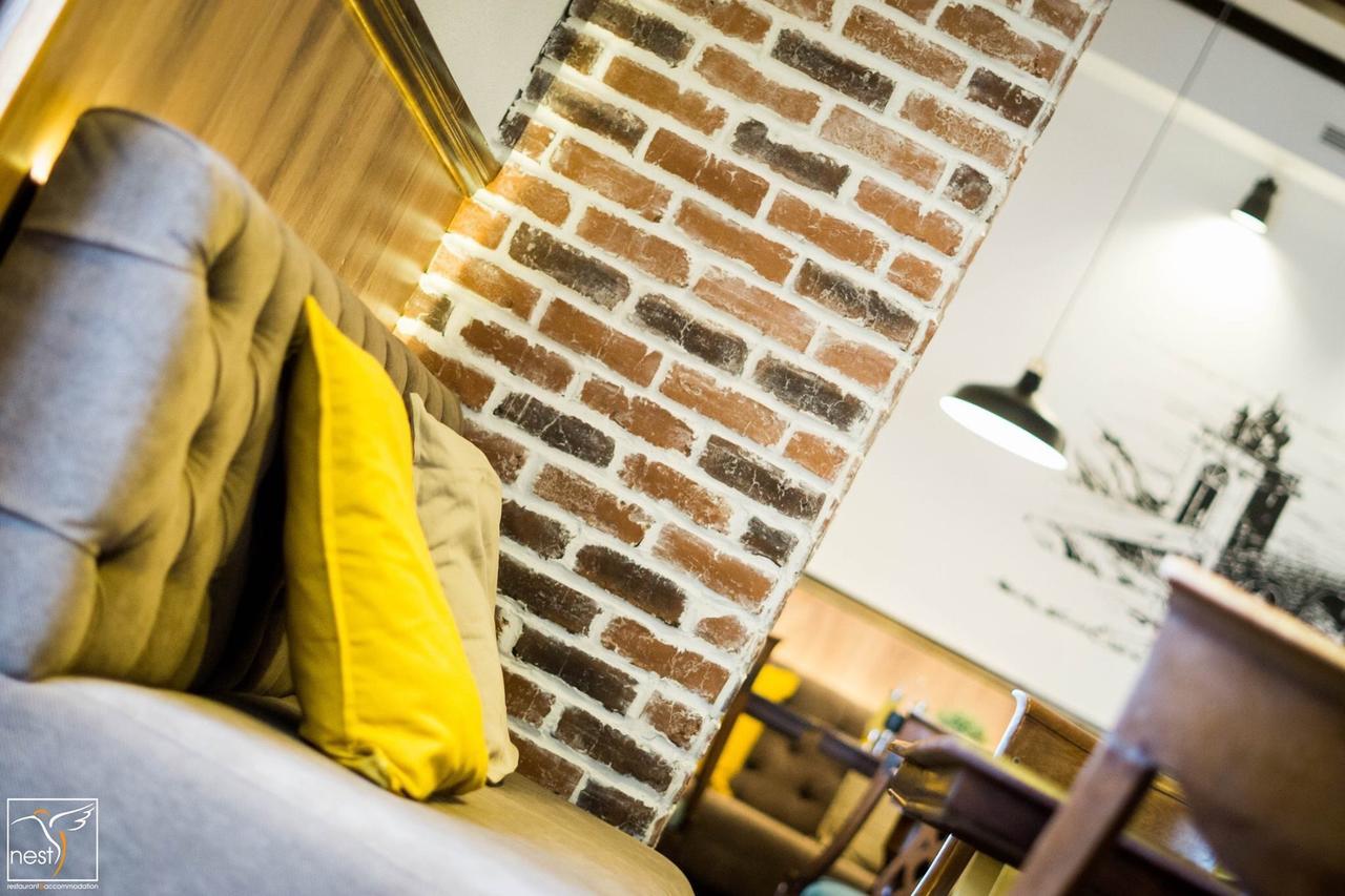 Nest Hotell Drobeta Turnu Severin Eksteriør bilde