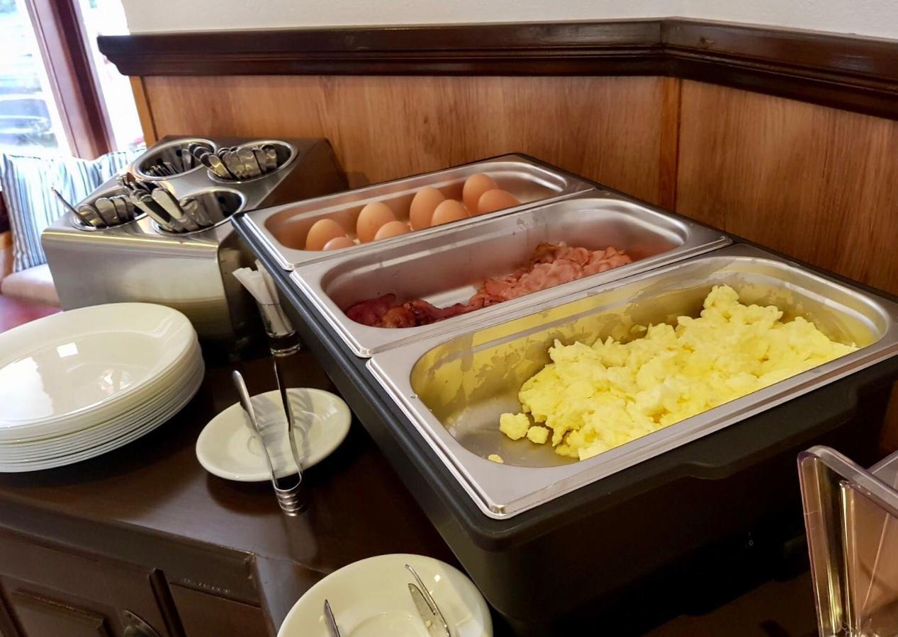 Nest Hotell Drobeta Turnu Severin Eksteriør bilde